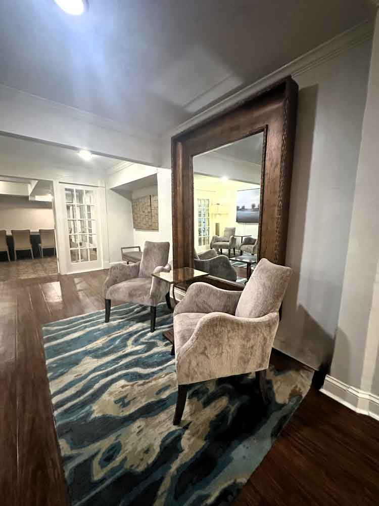 Photo of a meeting space at the Old Capitol Inn